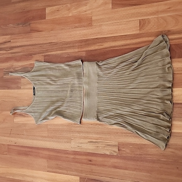 Nic + Zoe, 98% Silk, Skirt & Top Matching Set, Luxury Brand, GORGEOUS, NWOT 😍 - Picture 3 of 12